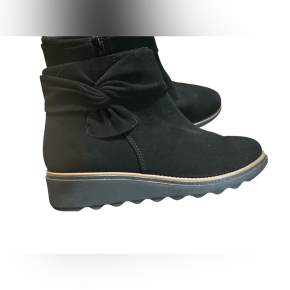 Clarks Women's Sharon Salon Ankle Boots - Picture 3 of 8